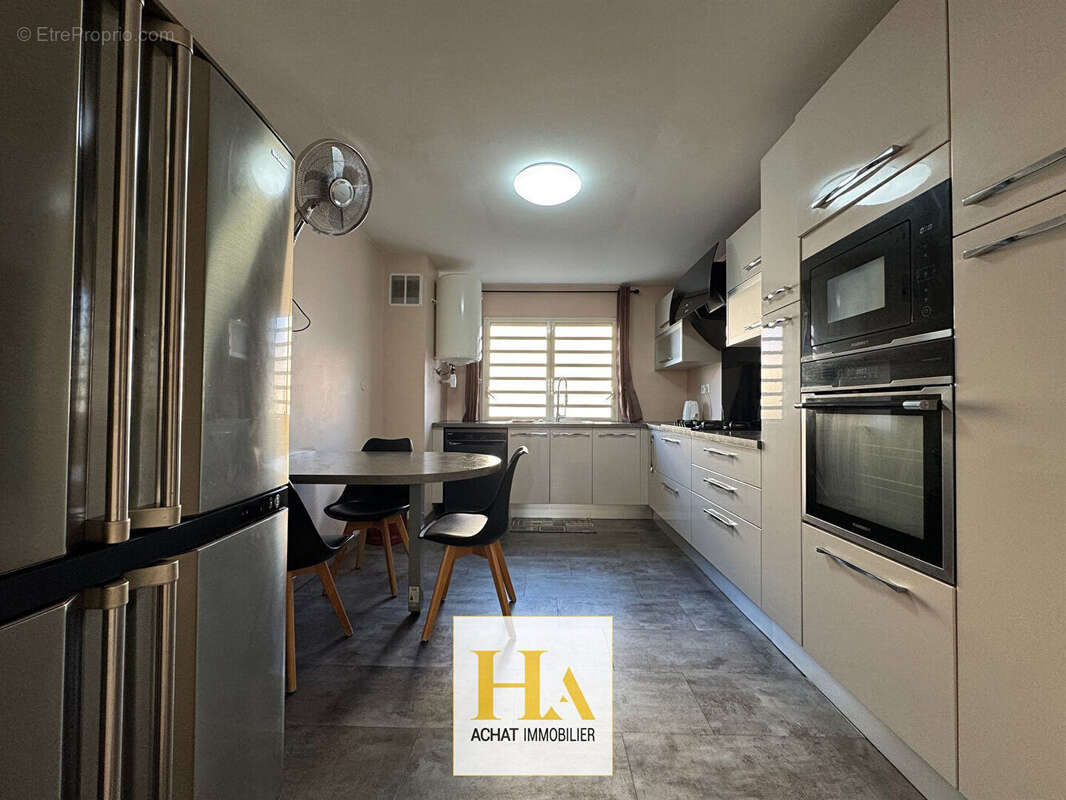 Appartement à SAINT-DENIS