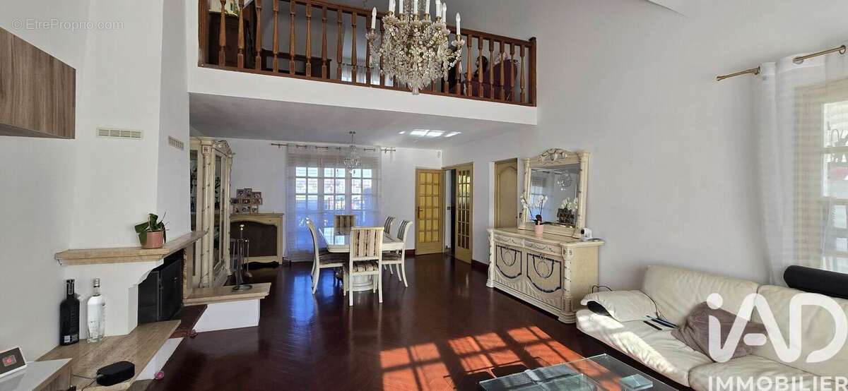 Photo 2 - Maison à VILLIERS-SUR-MARNE