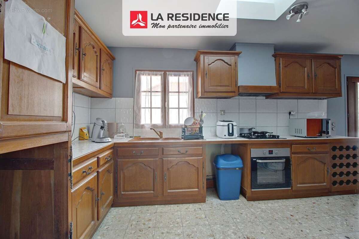 Maison à SAINT-ETIENNE-DU-ROUVRAY