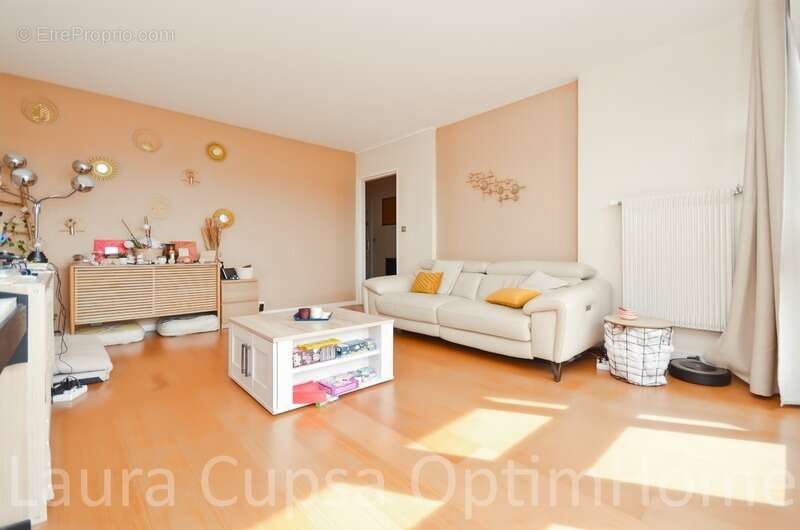 Appartement à BOURG-LA-REINE