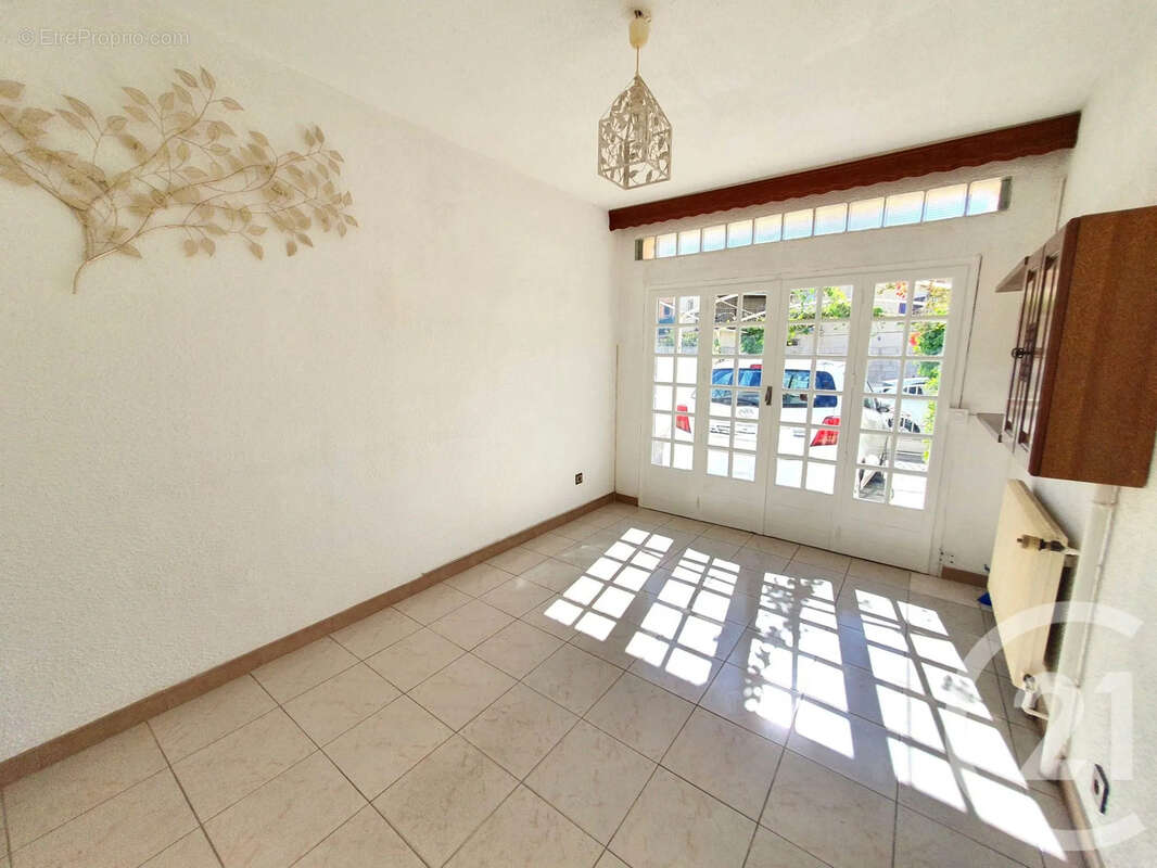 Maison 104 m² à Perpignan  - photo 3