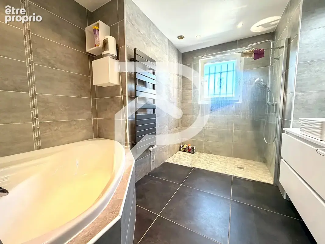 Maison MONT 7 pièces 145 m² avec piscine - photo 12