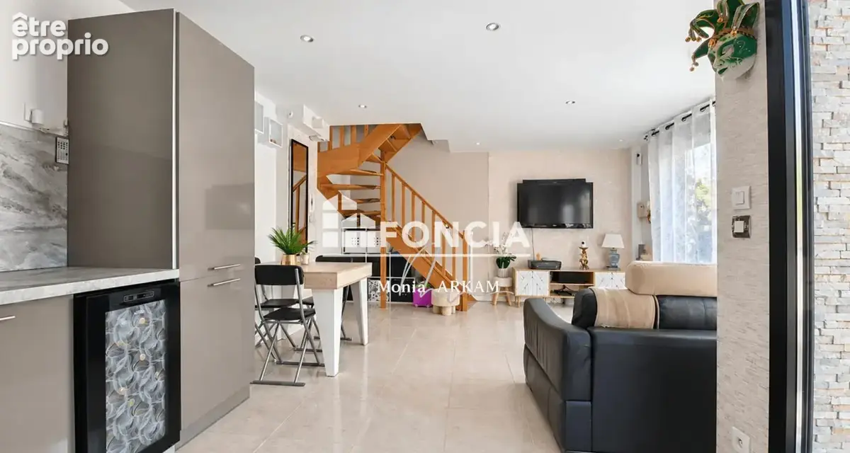 Métro romainville l11 – triplex façon maison – 2 chambres – jardin – toit-terrasse sans vis-à-vis – 2 extérieurs – parking - photo 5