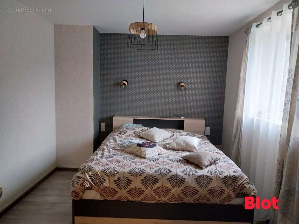 Maison à CHATILLON-EN-VENDELAIS