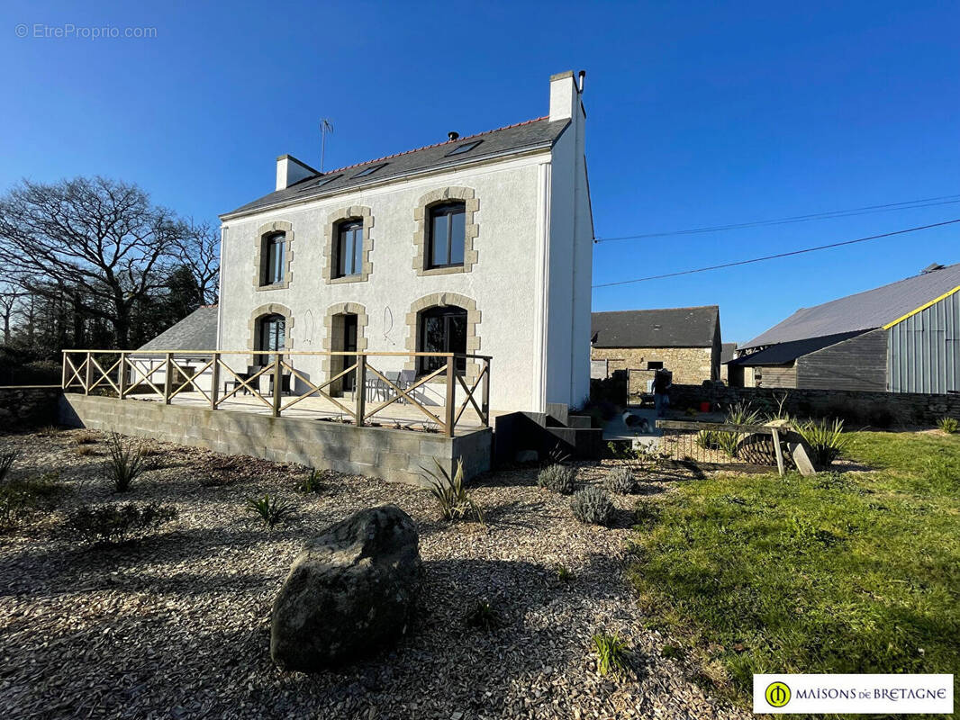 Maison à SAINT-THURIEN