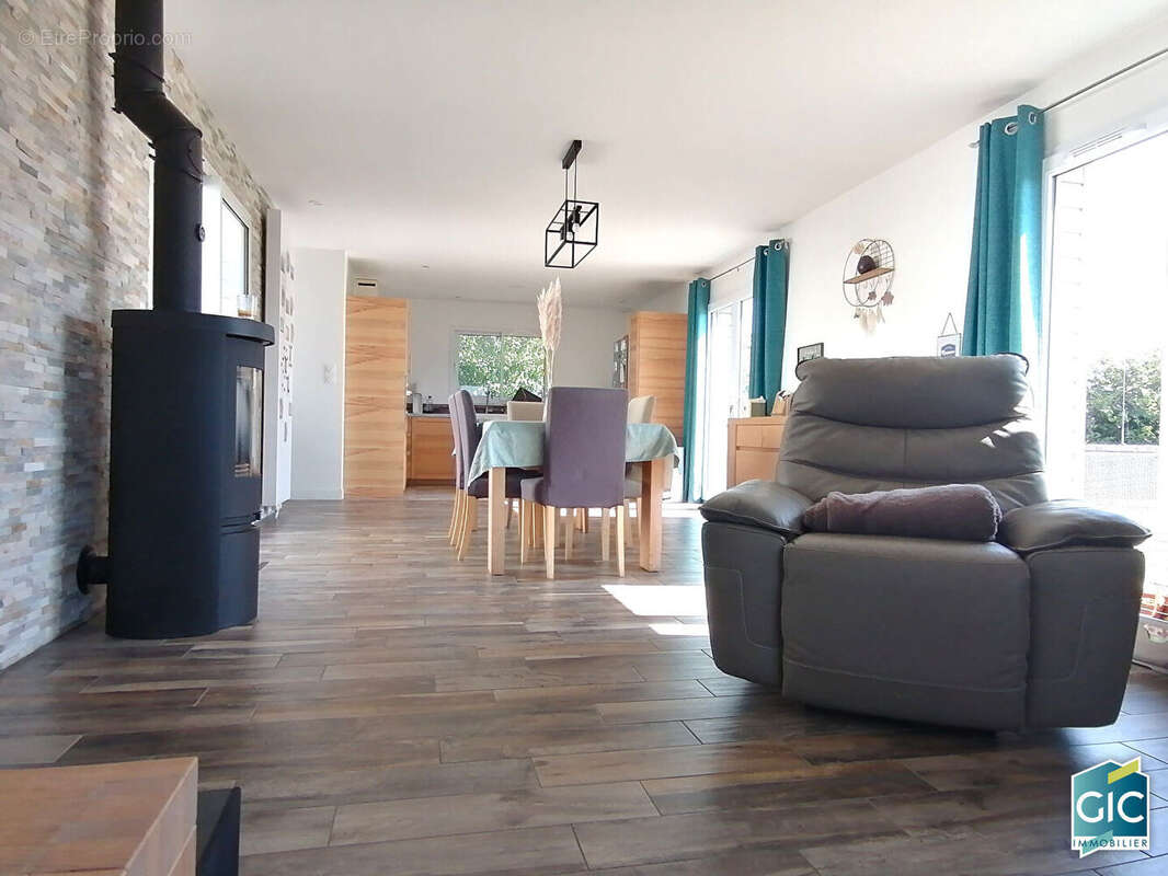 Maison à ESQUAY-NOTRE-DAME