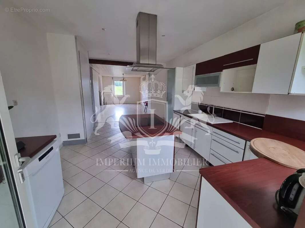 Maison à LINY-DEVANT-DUN