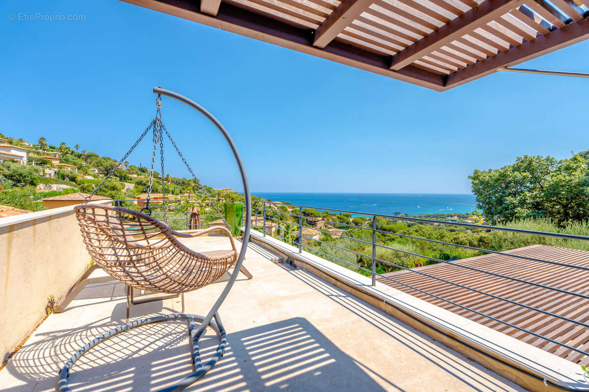 Domaine de la Nartelle villa de prestige avec piscine et vue mer dominante - photo 28