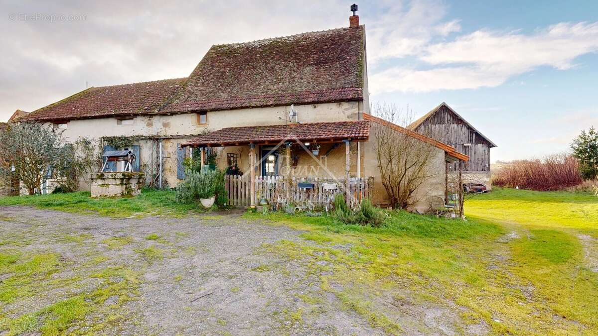 Maison à BOURBON-L'ARCHAMBAULT