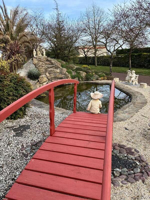 Maison 260 m² à Soulge-Sur-Ouette  - photo 5