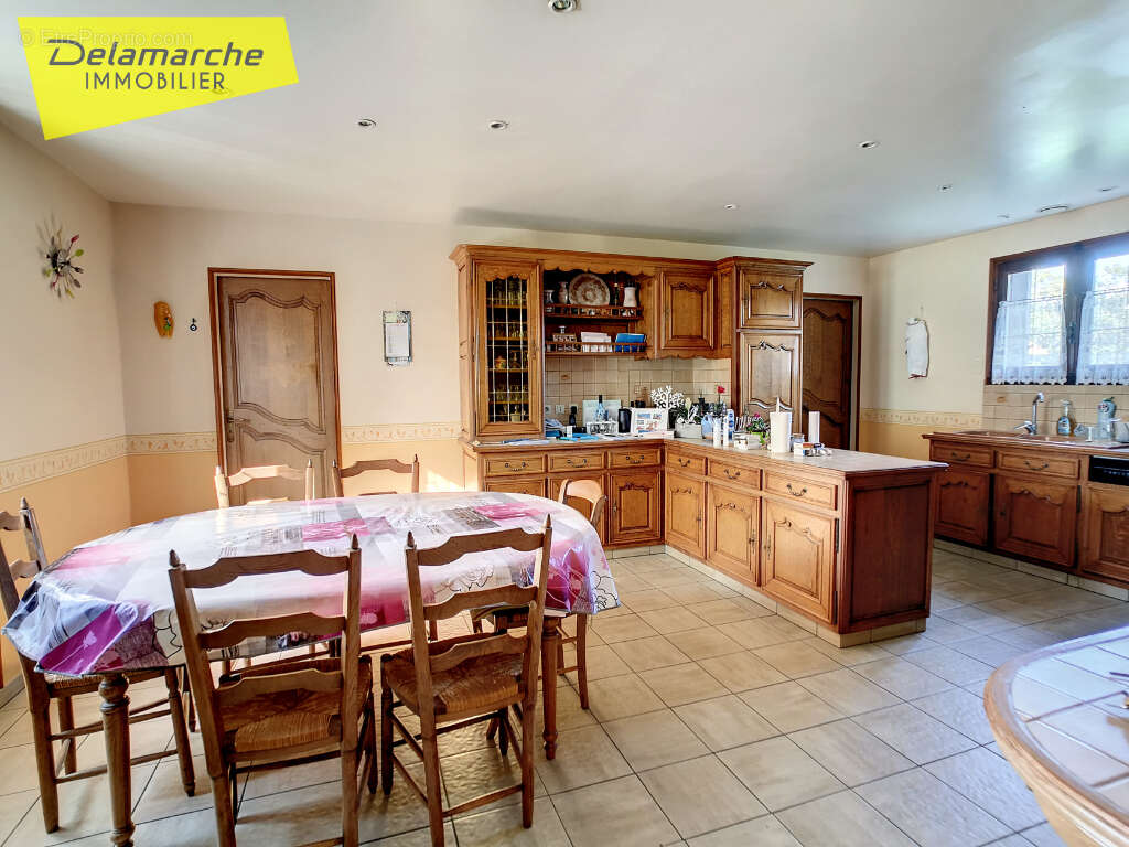 Maison à SAINT-PAIR-SUR-MER