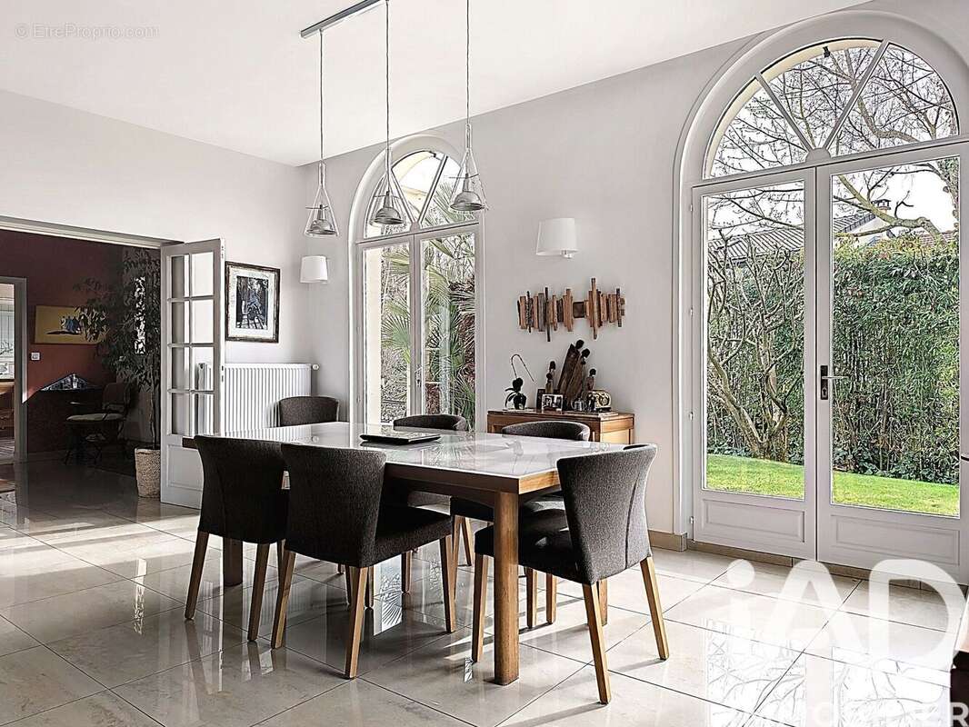 Photo 6 - Maison à VERRIERES-LE-BUISSON