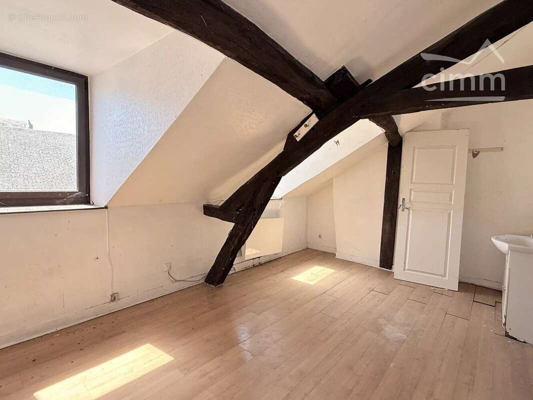 Blois centre historique — un immeuble à façonner, une opportunité à exploiter - photo 10