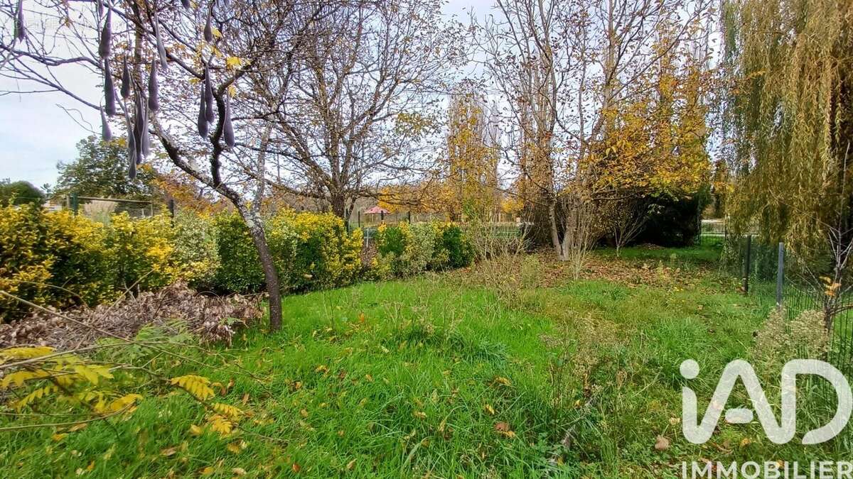 Photo 4 - Maison à MEHUN-SUR-YEVRE