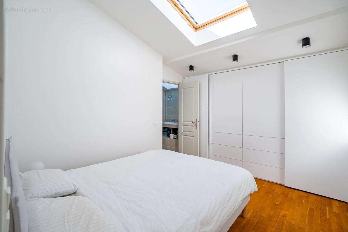 Maison en pierre rénovée de 142m² avec jardin – Saint Seurin - photo 10