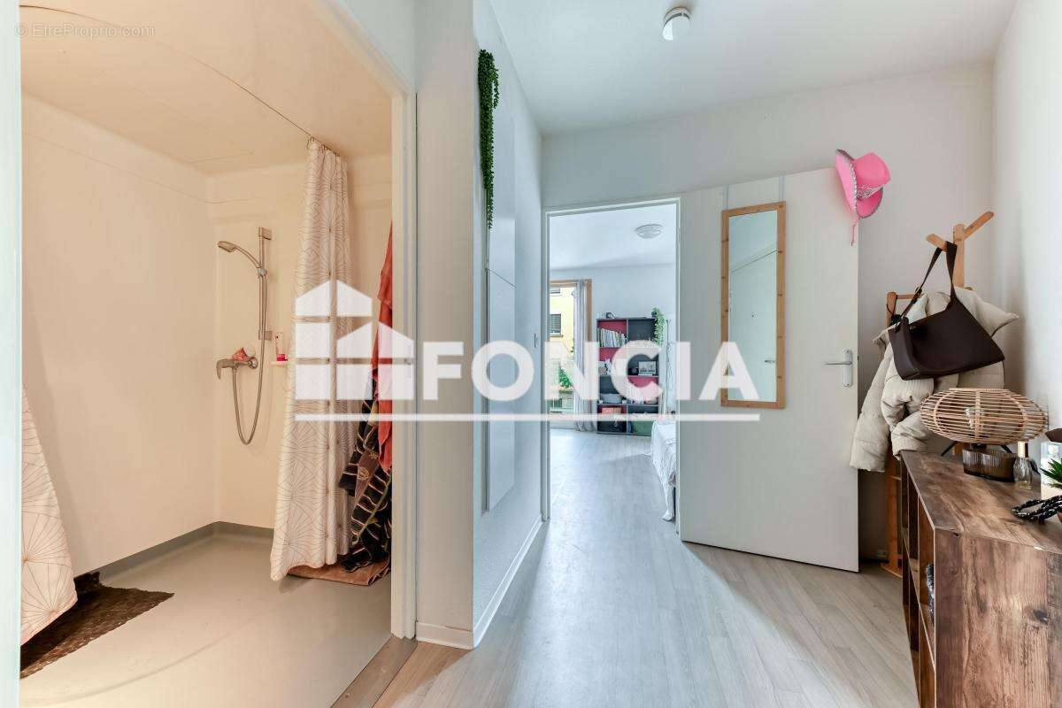 Vente - Appartement en résidence services - Studio - 25,62 m² - - photo 8