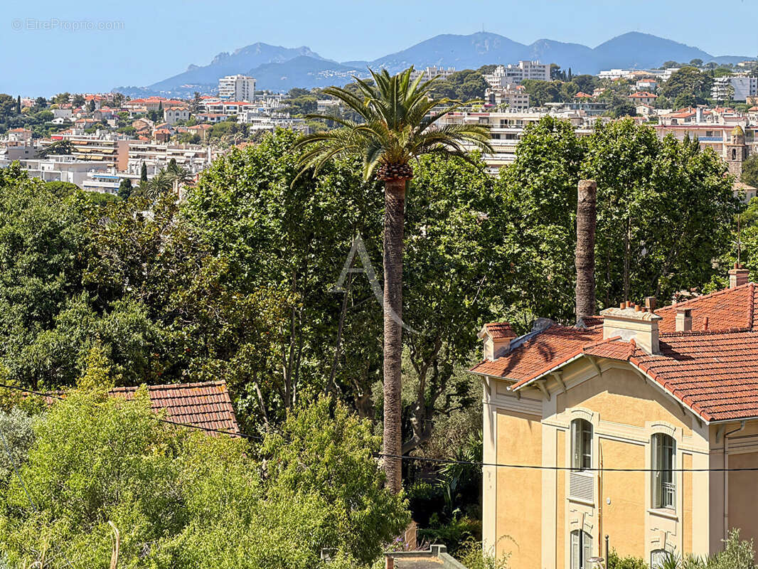 Appartement à LE CANNET
