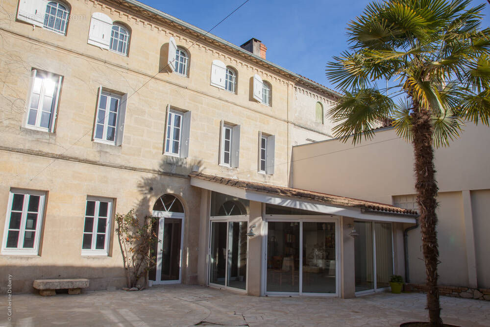 Maison à MONTPON-MENESTEROL