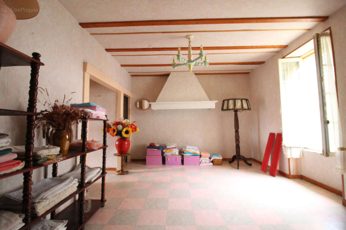 Maison à ROQUEFORT-SUR-SOULZON