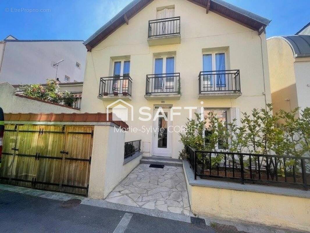 Photo 1 - Appartement à LA GARENNE-COLOMBES