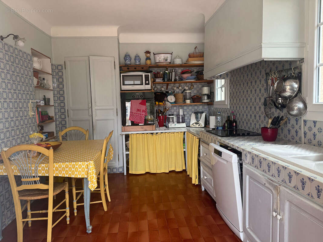 Maison ISTRES T4 de 200m² avec dépendance - photo 10