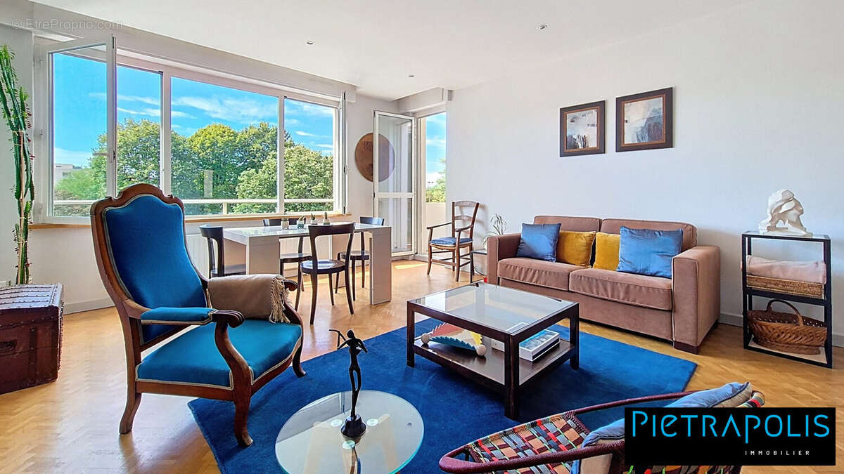 Séjour - Appartement à SAINTE-FOY-LES-LYON