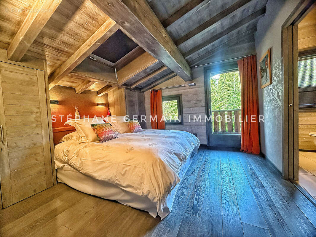 Maison à DEMI-QUARTIER