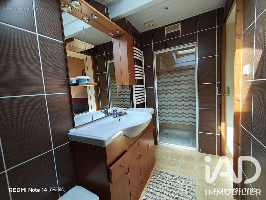 Maison 154 m² à Ambrus  - photo 8