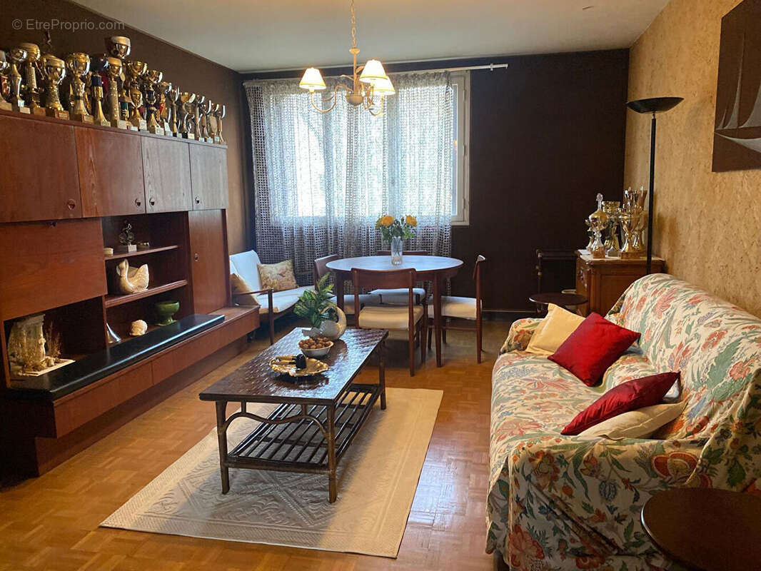 Appartement à RUEIL-MALMAISON