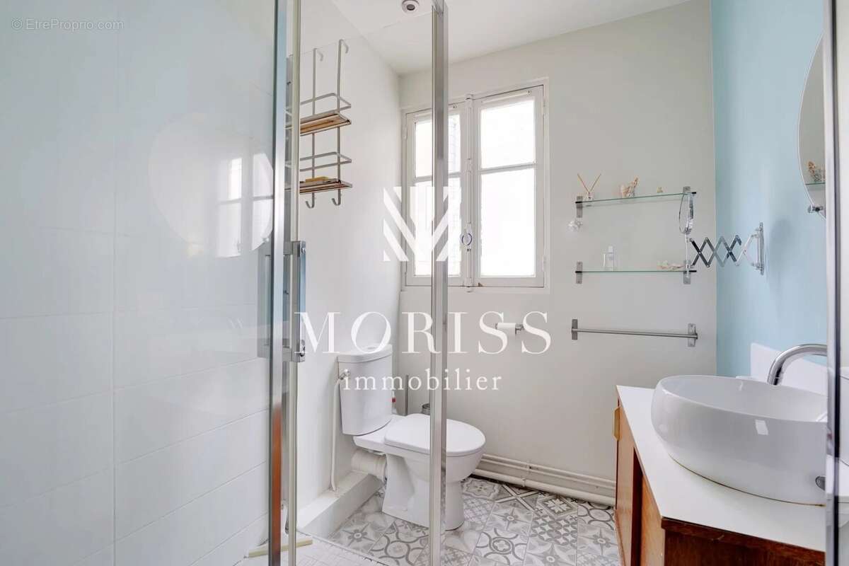 Appartement à PARIS-10E