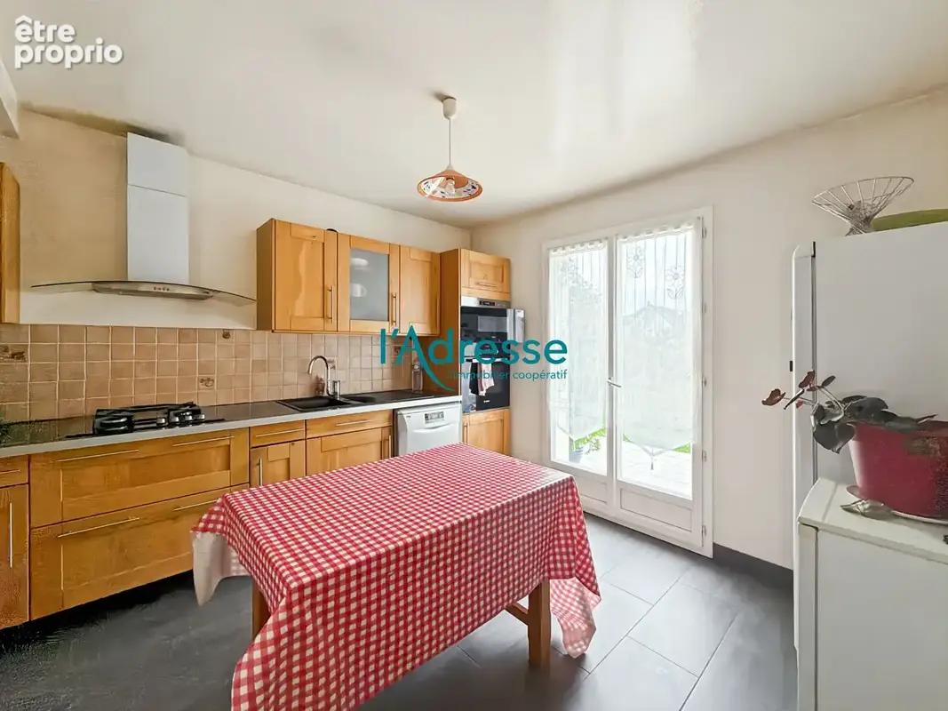 Maison familiale Bouafle de 118m² et 4 chs - photo 5