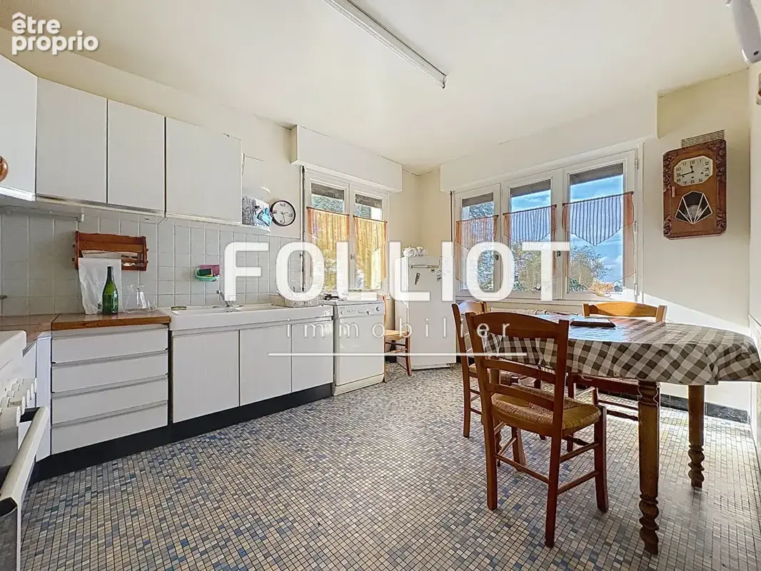 A VENDRE Maison à Guilberville - 50160 - photo 4