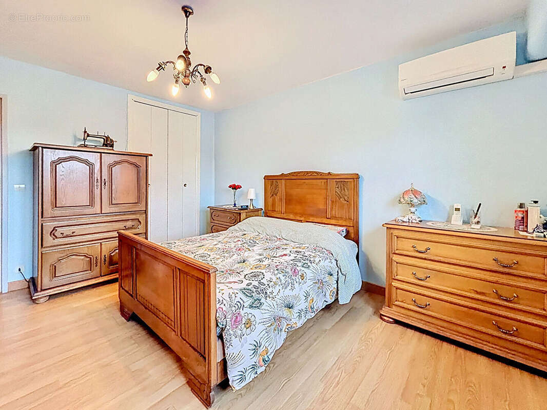 Maison à MAINVILLIERS