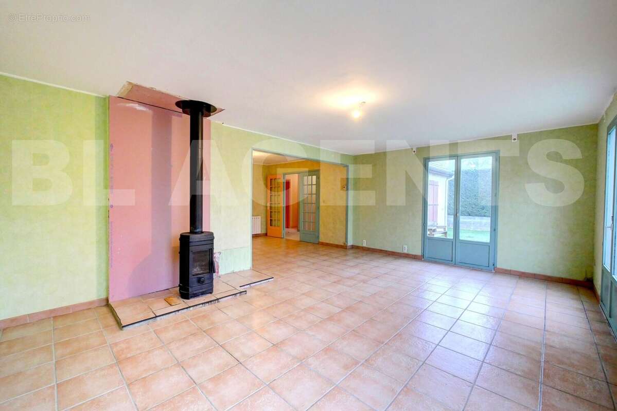 3 - Maison à SAINT-LOUP-DE-GONOIS