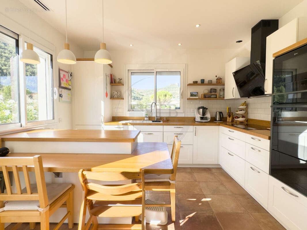 Maison 98 m² à Saint-Julien-En-Saint-Alban  - photo 7