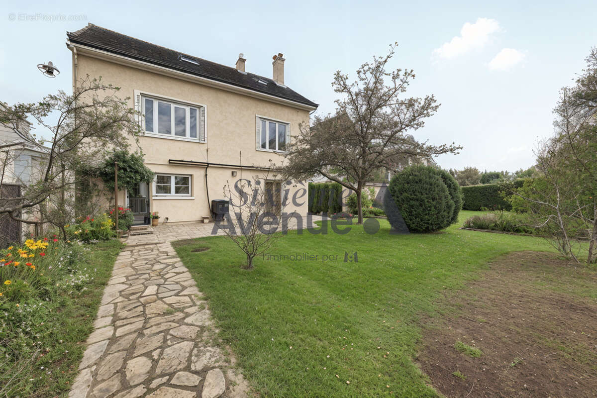 Maison à NOISY-LE-GRAND