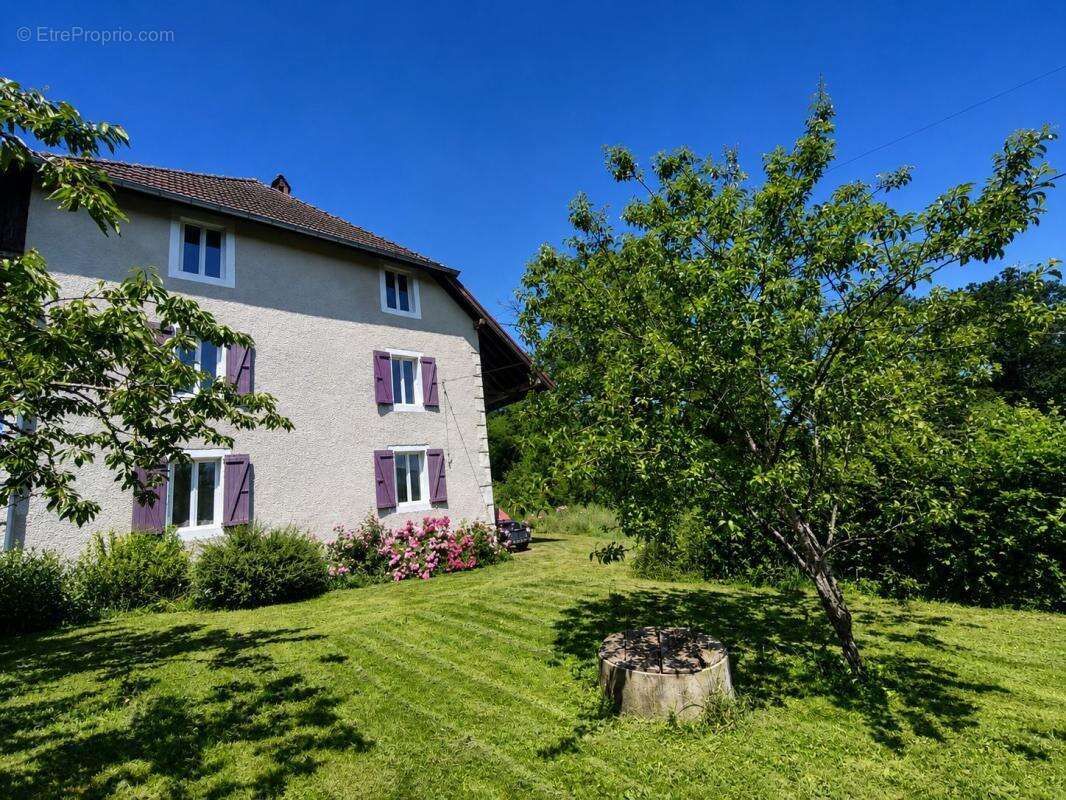 Maison à ALBENS