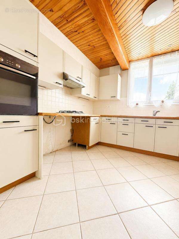 Appartement à CHILLY-MAZARIN