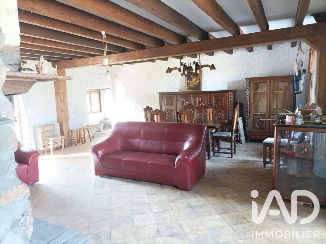 Maison 134 m² à Colombier  - photo 3