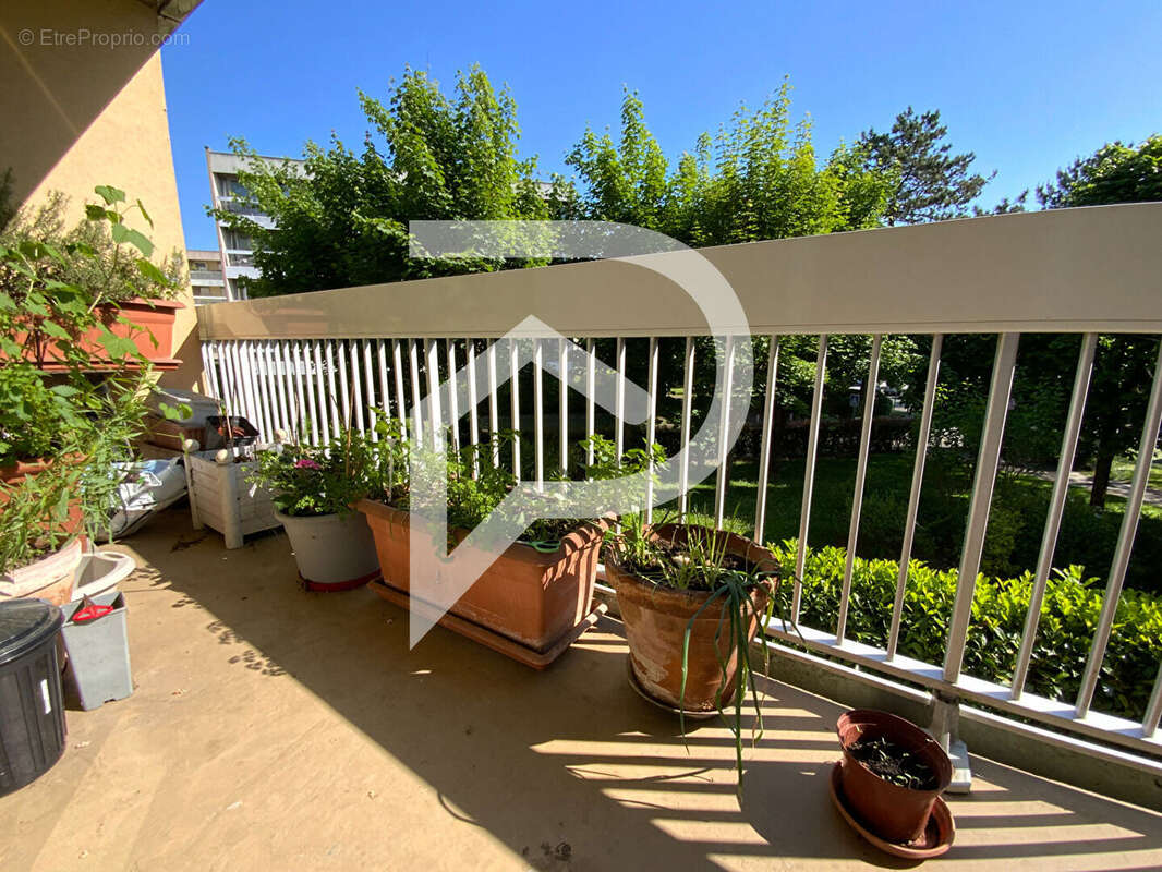 Appartement à ELANCOURT