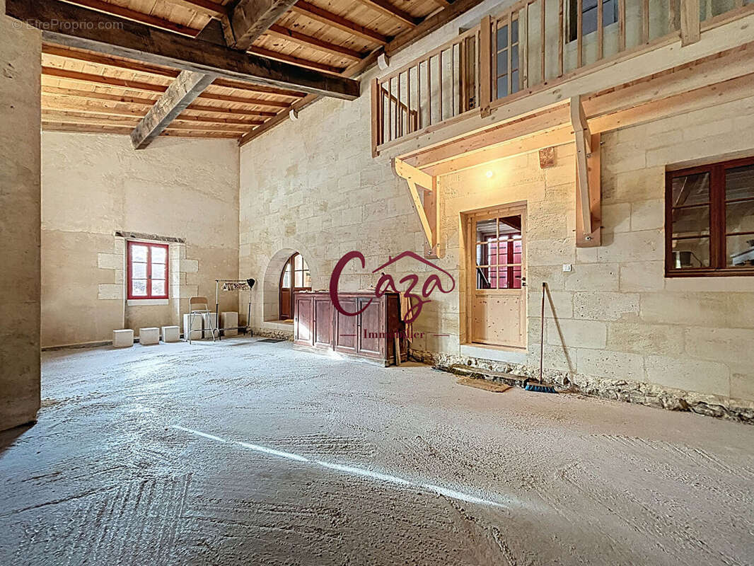 Maison à CAMBLANES-ET-MEYNAC