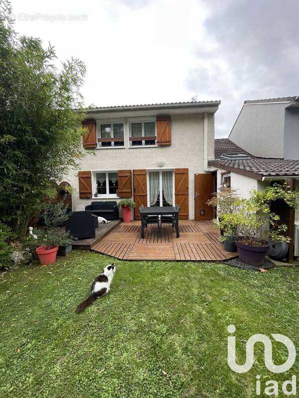 Photo 1 - Maison à JUILLY