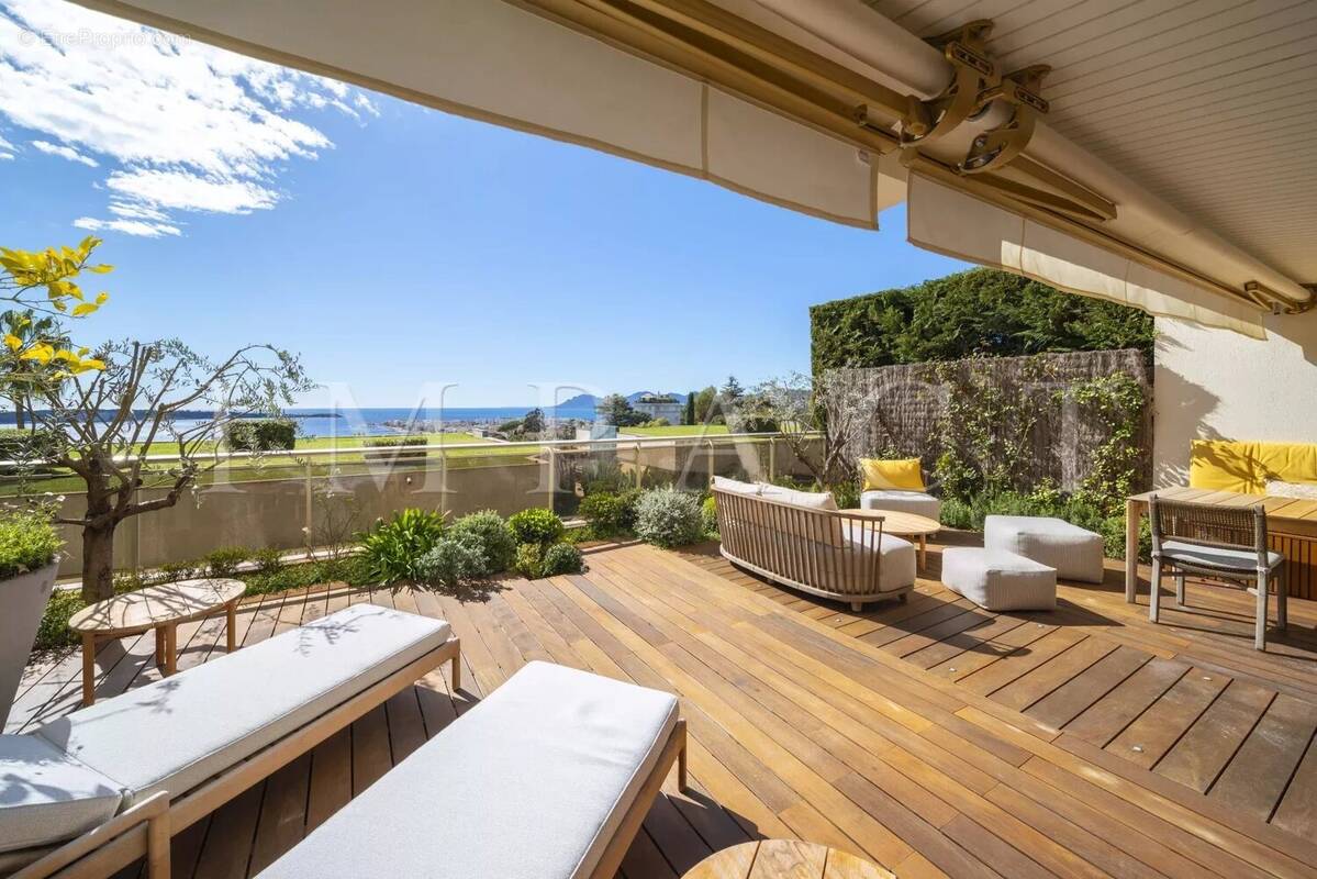 Appartement à CANNES