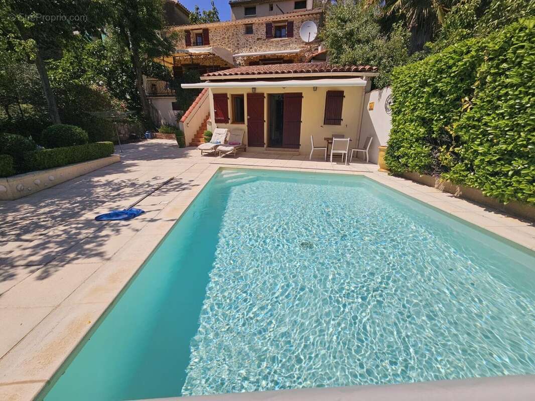 Maison à VAILHAN
