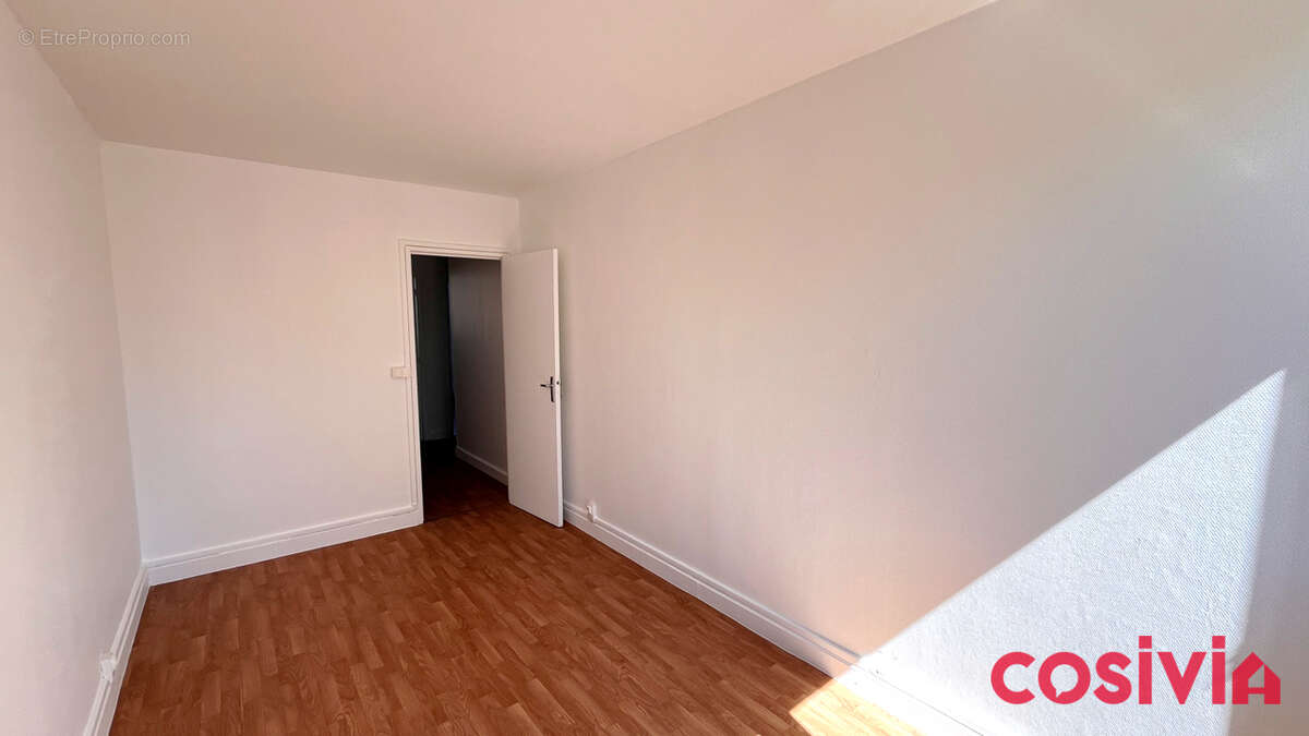 Appartement à NANTERRE