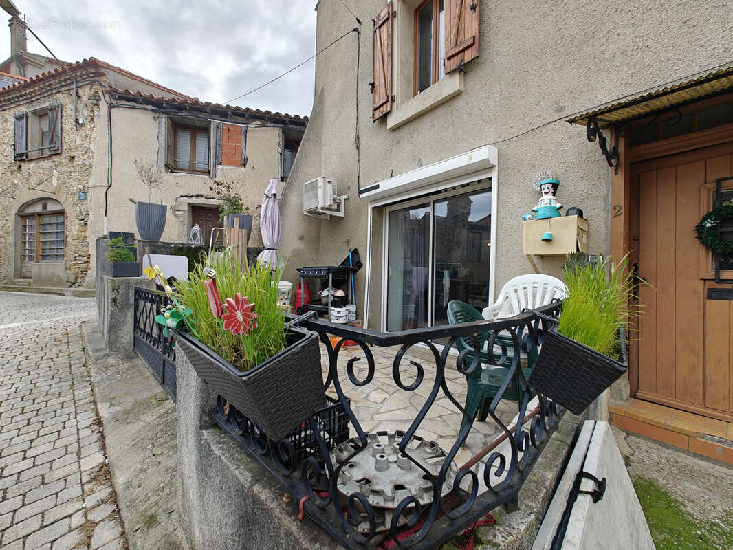 Maison à BELVEZE-DU-RAZES