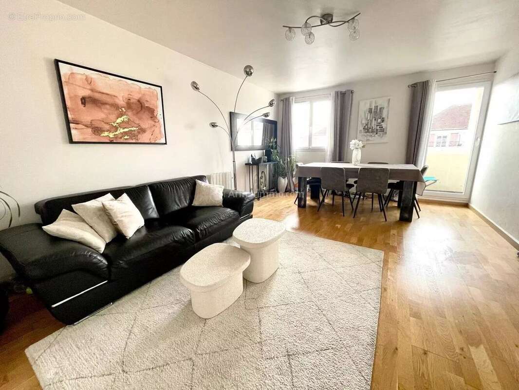 Appartement à MAGNY-LE-HONGRE