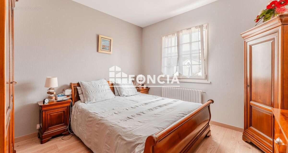 Maison à SAINT-BARTHELEMY-D&#039;ANJOU