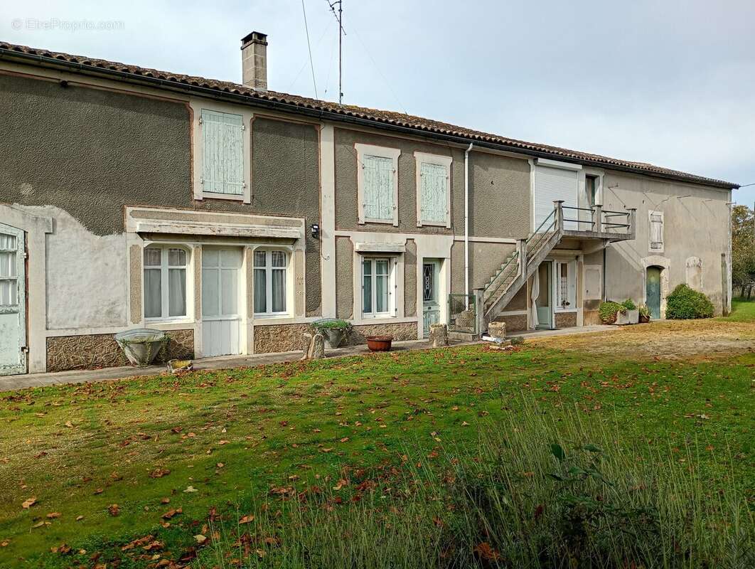 Appartement à HOULETTE