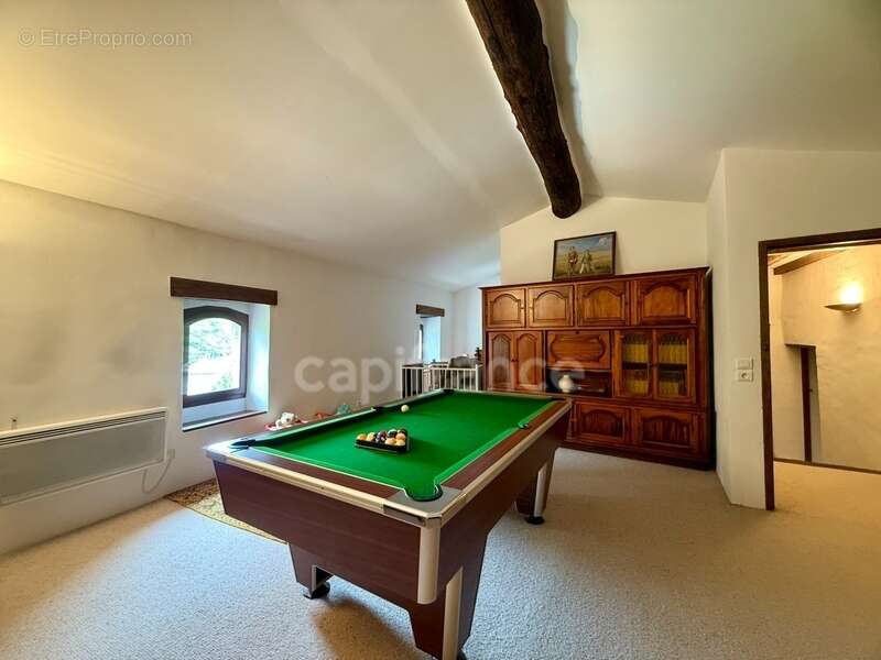 Maison bourgeoise mitoyenne à vendre 9 pièces COLOGNAC (30) terrain env. 1600m2 - photo 4